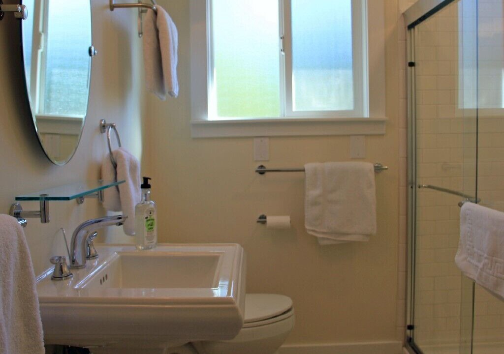 Photo of Bathroom in Kenwood