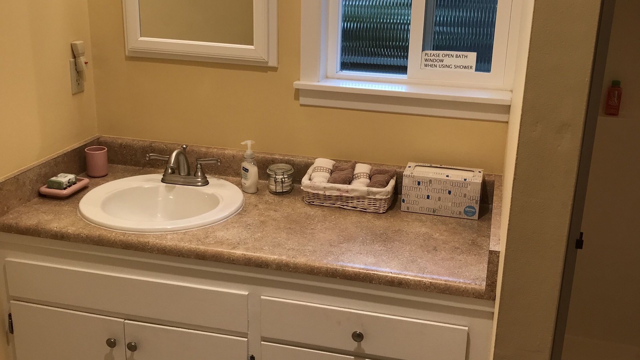Photo of Bathroom in Strawberry