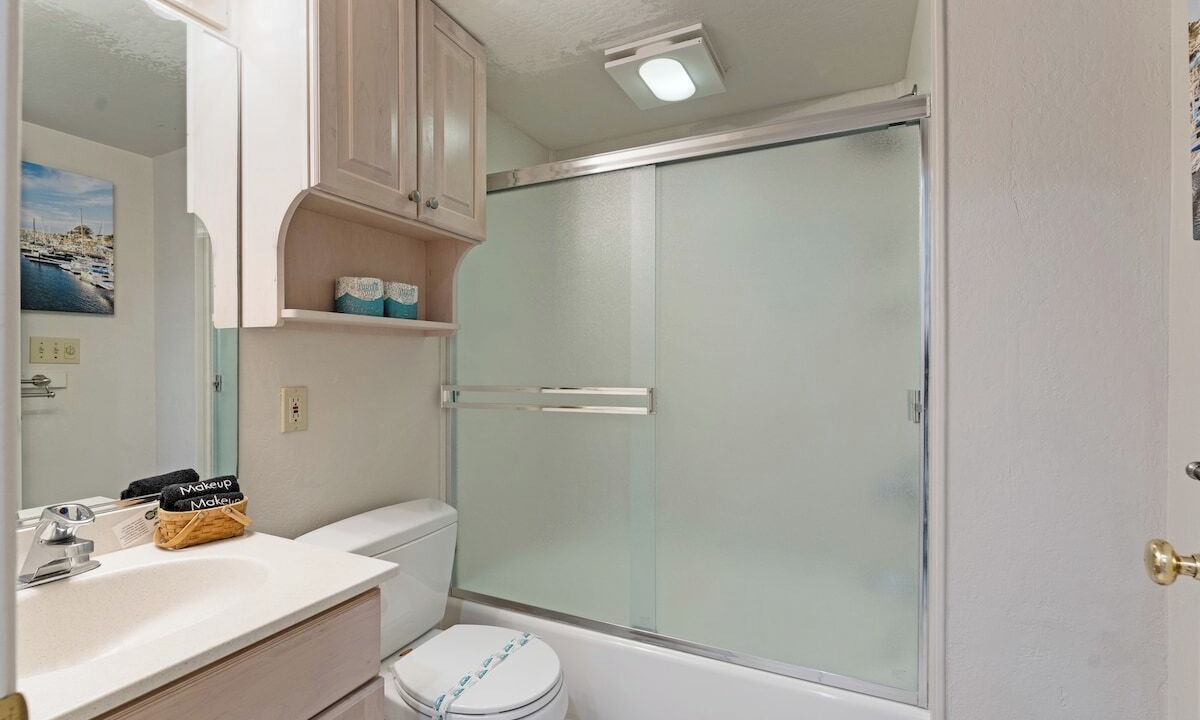 Photo of Bathroom in La Selva Beach