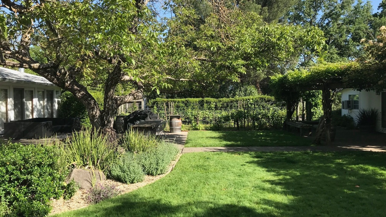 Photo of Outdoor in Oakville