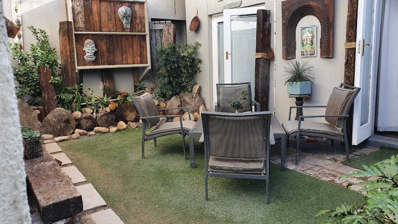 Photo of Patio Balcony in Strand