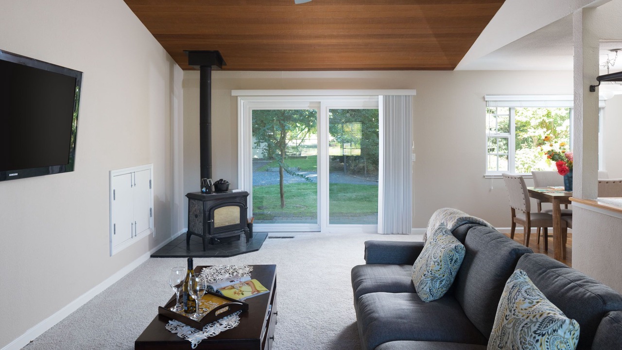 Photo of Livingroom in Kenwood