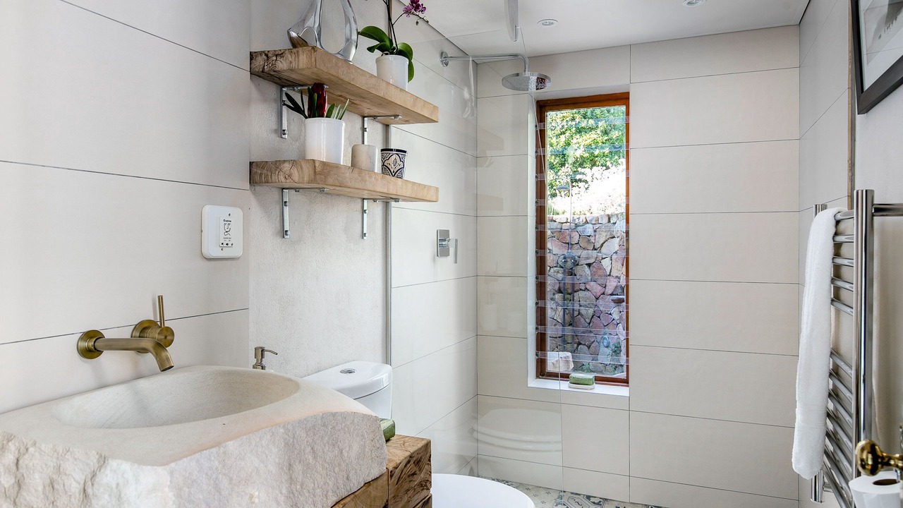 Photo of Bathroom in Noordhoek