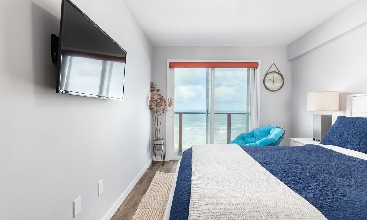 Photo of Bedroom in La Selva Beach