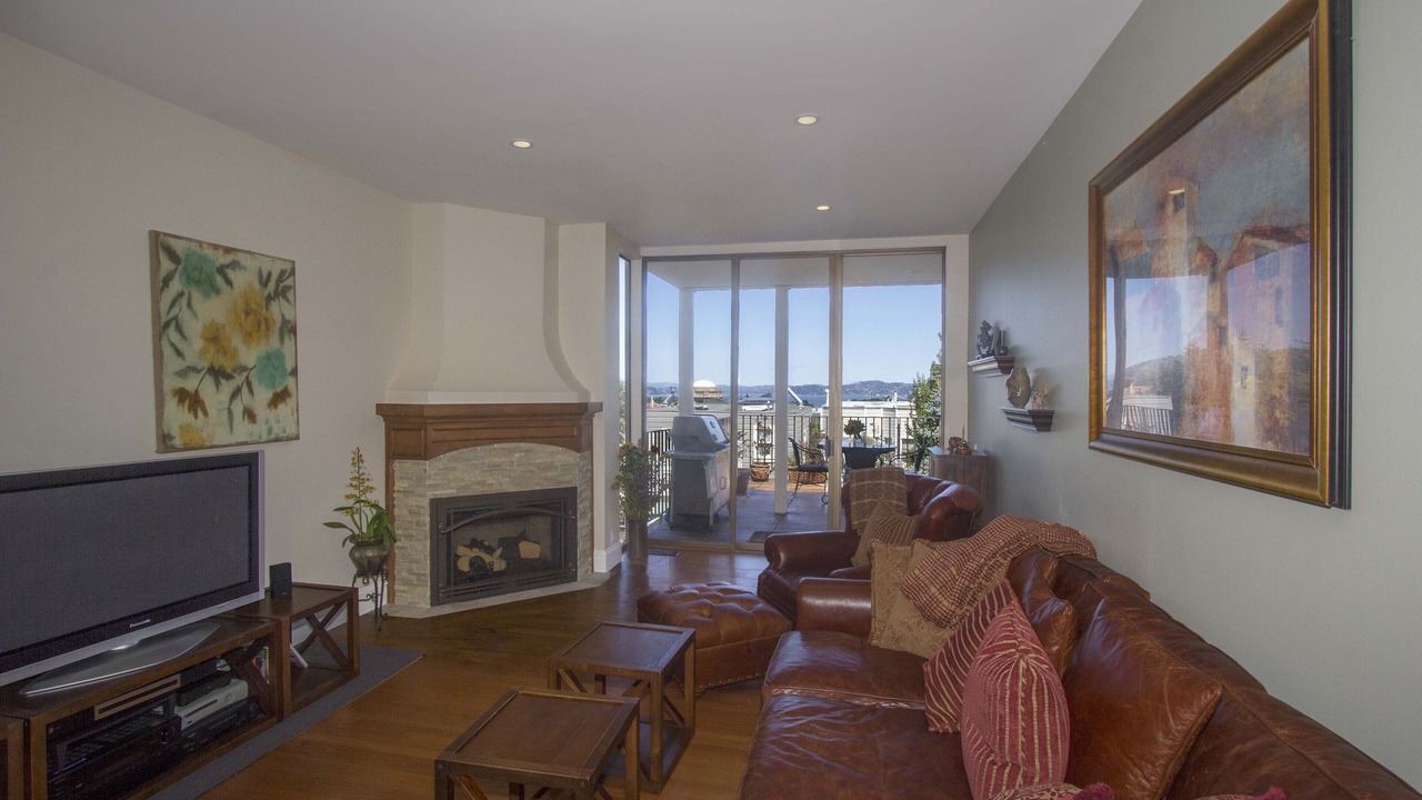 Photo of Livingroom in Cow Hollow