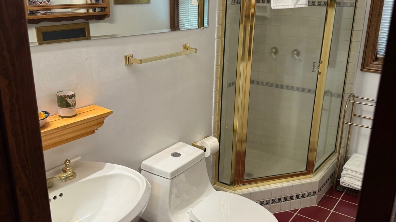 Photo of Bathroom in St. Helena