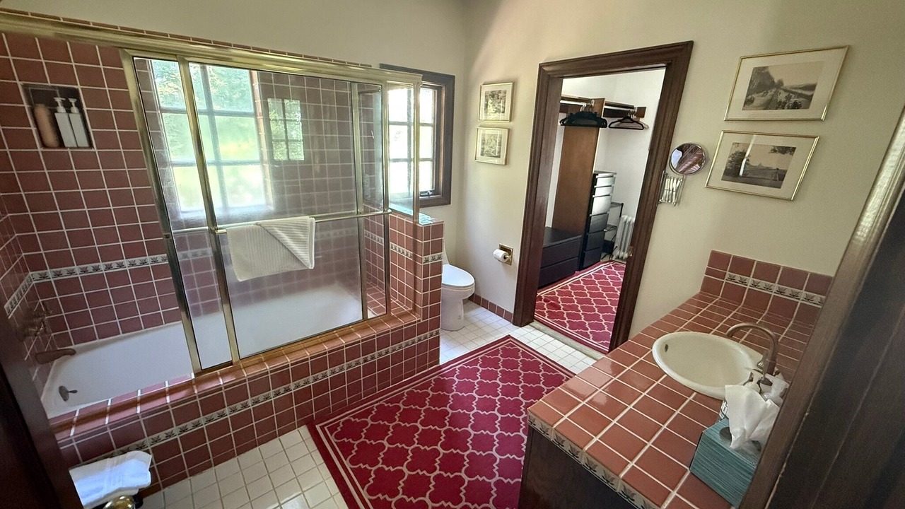 Photo of Bathroom in St. Helena