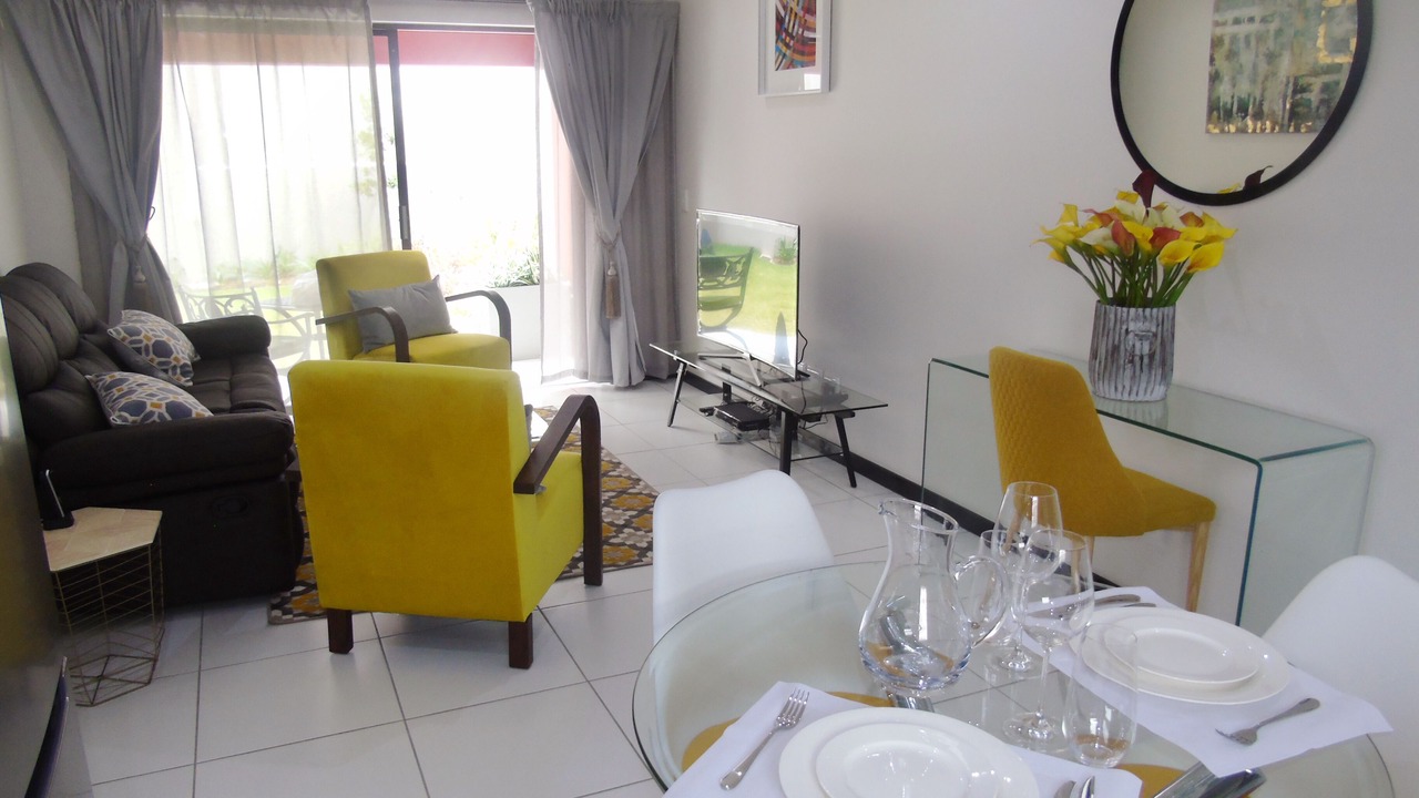 Photo of Livingroom in Greater Johannesburg Metropolitan Area