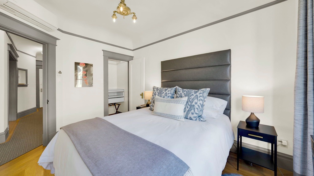 Photo of Bedroom in Nob Hill