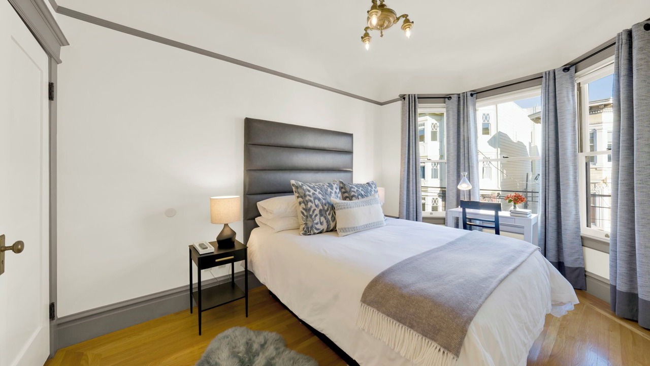 Photo of Bedroom in Nob Hill