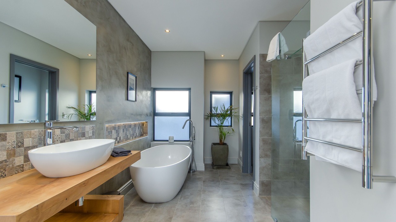 Photo of Bathroom in Simondium