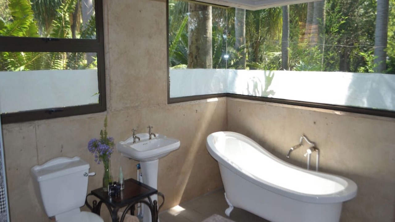 Photo of Bathroom in Waparand