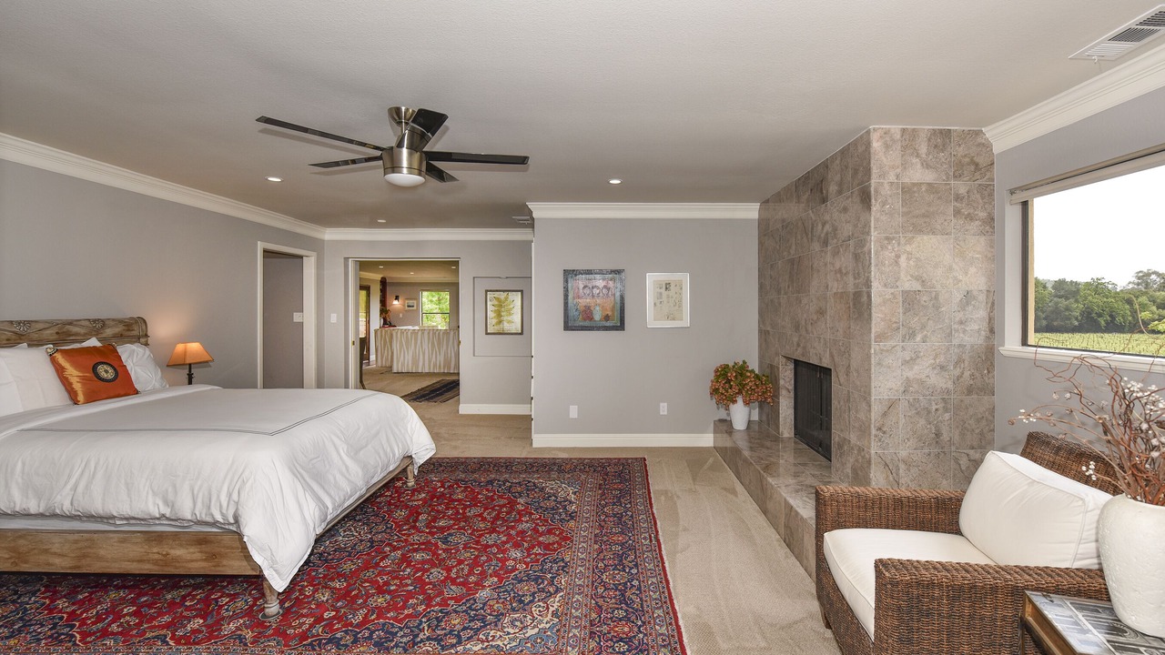 Photo of Livingroom in Yountville
