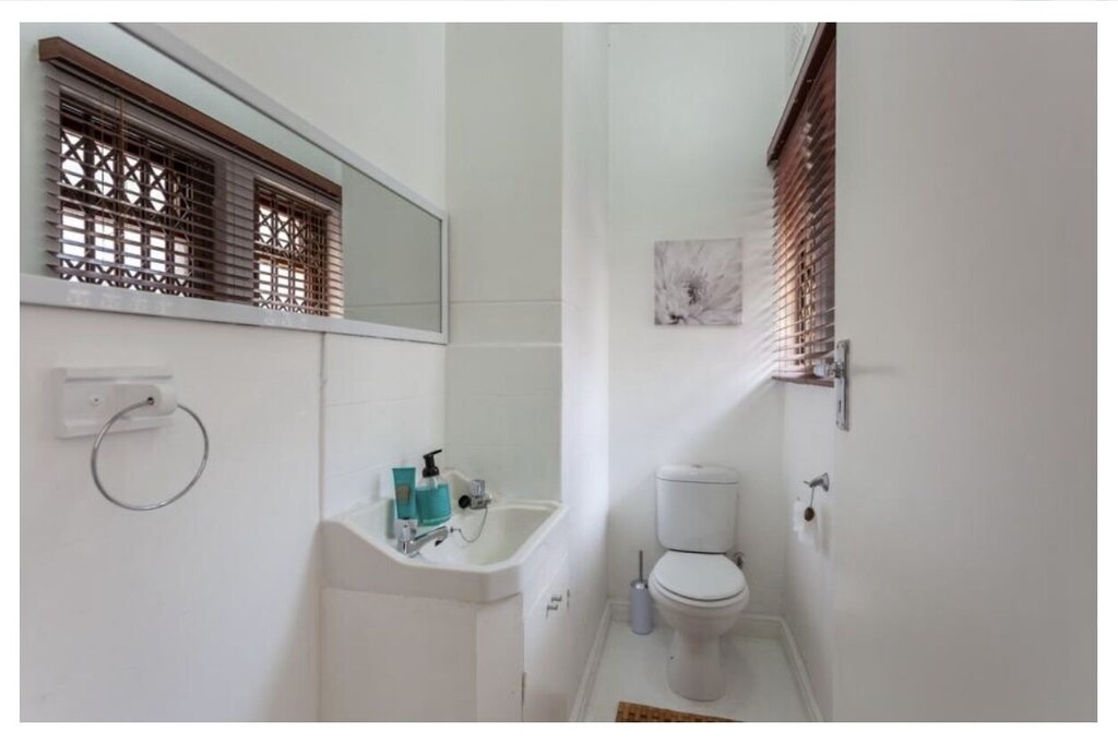 Photo of Bathroom in Newlands