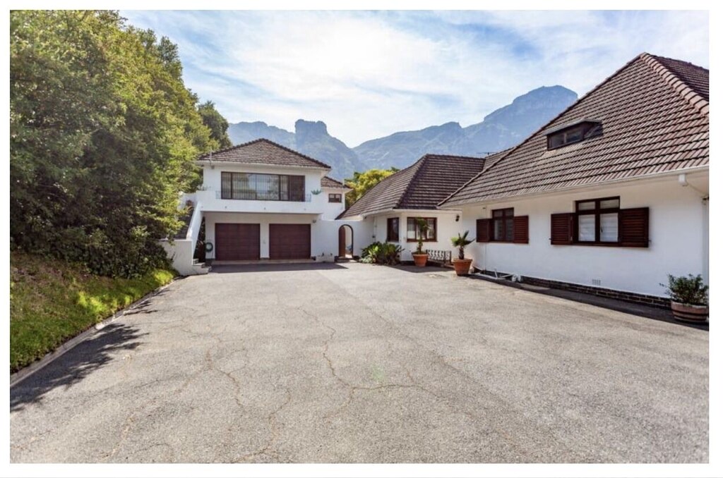 Photo of Others in Newlands