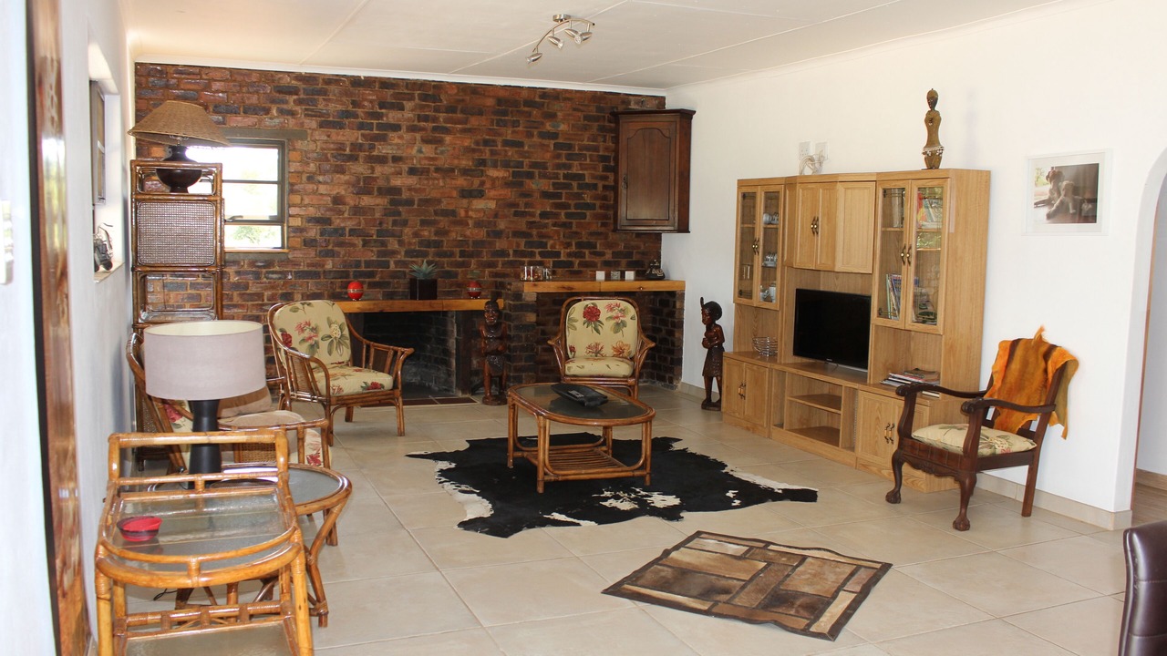 Photo of Livingroom in Thabazimbi