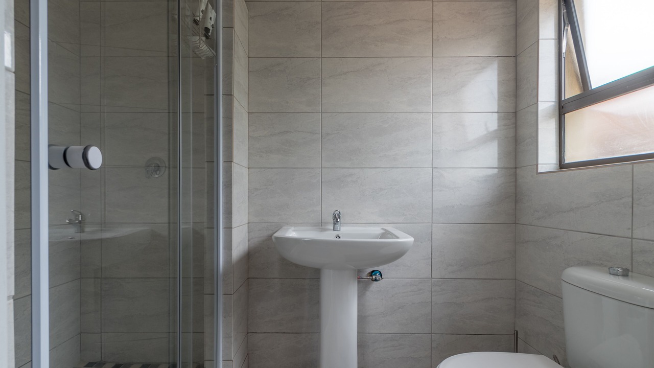 Photo of Bathroom in Glenvista