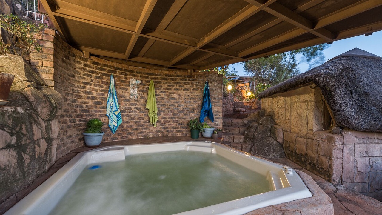 Photo of Outdoor in Glenvista