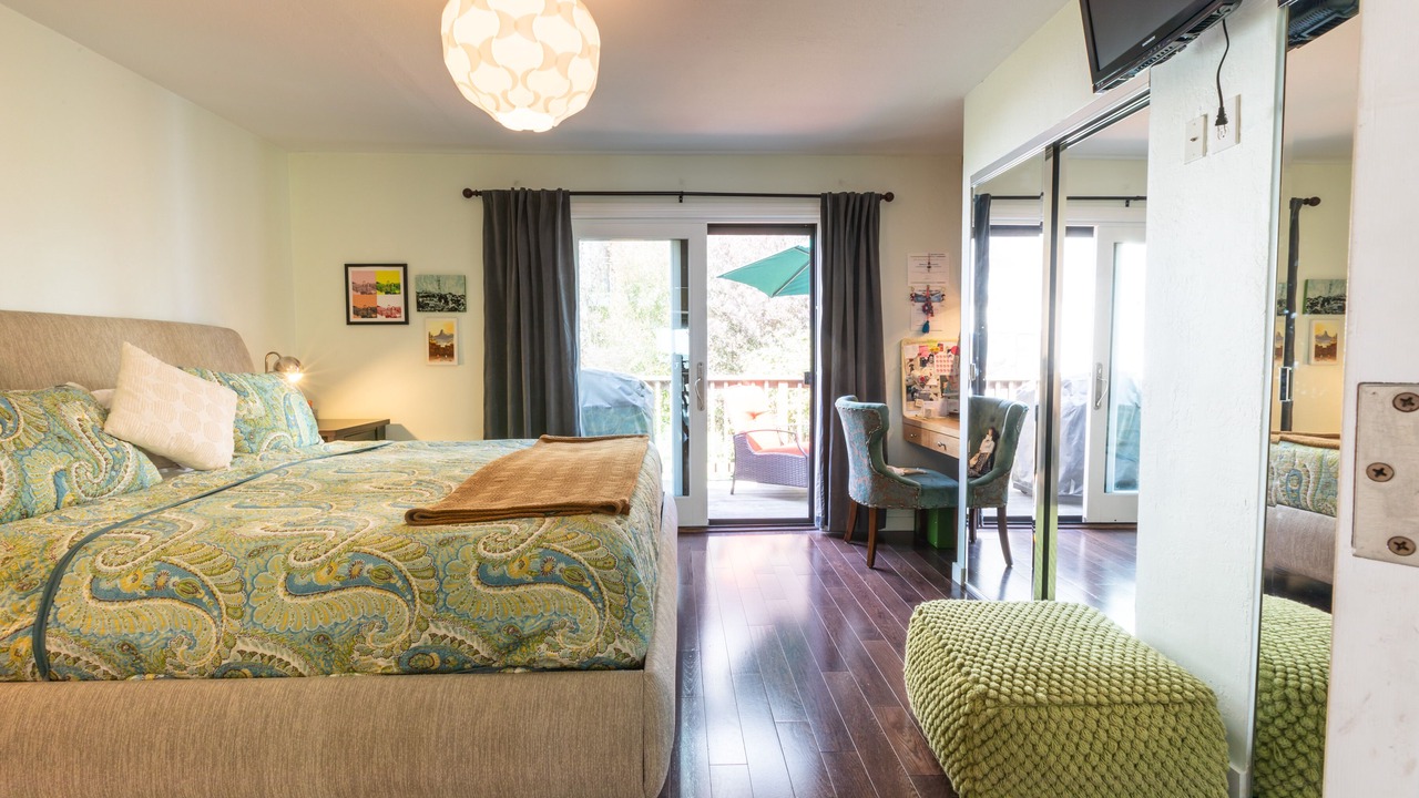 Photo of Bedroom in Upper Market