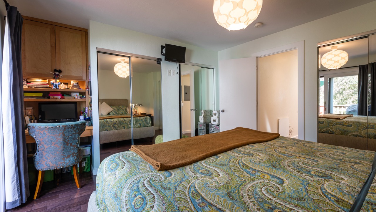 Photo of Bedroom in Upper Market