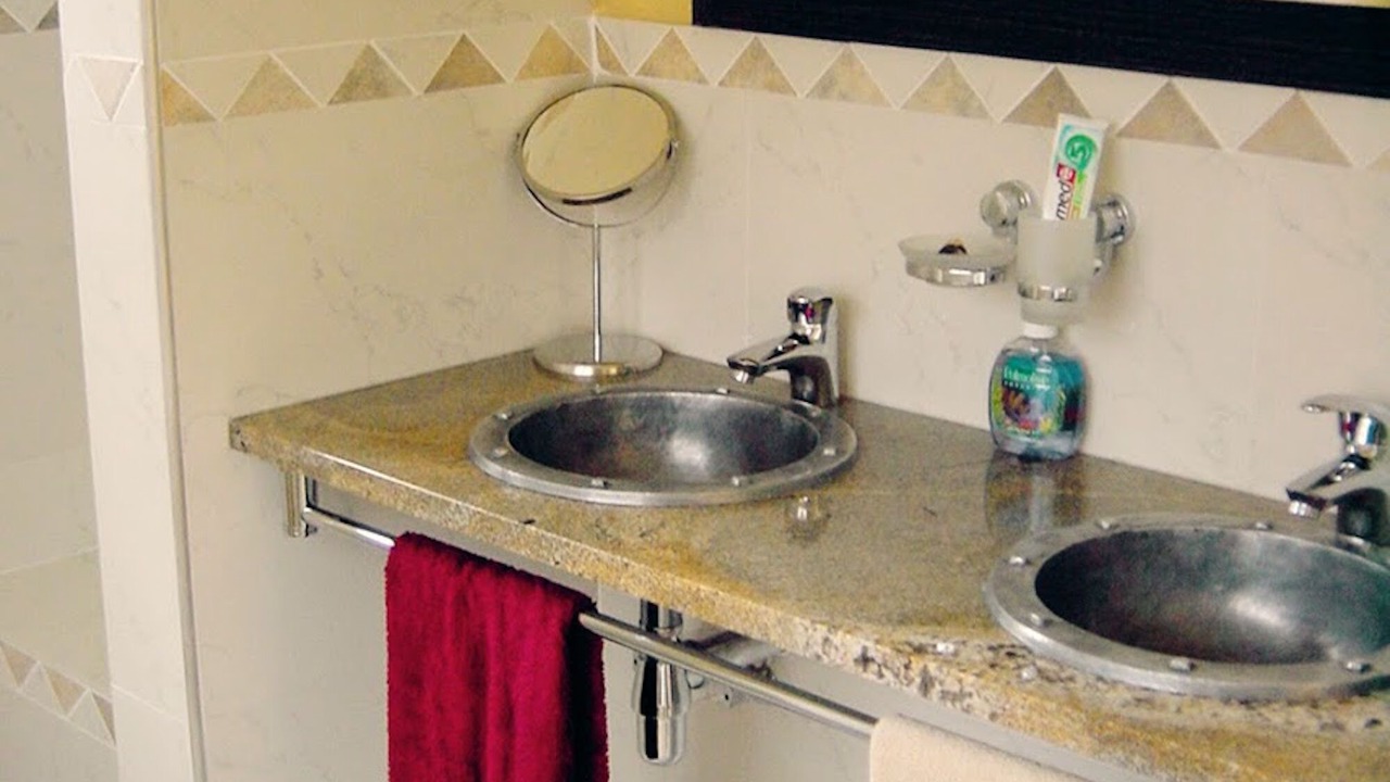 Photo of Bathroom in Heldervue