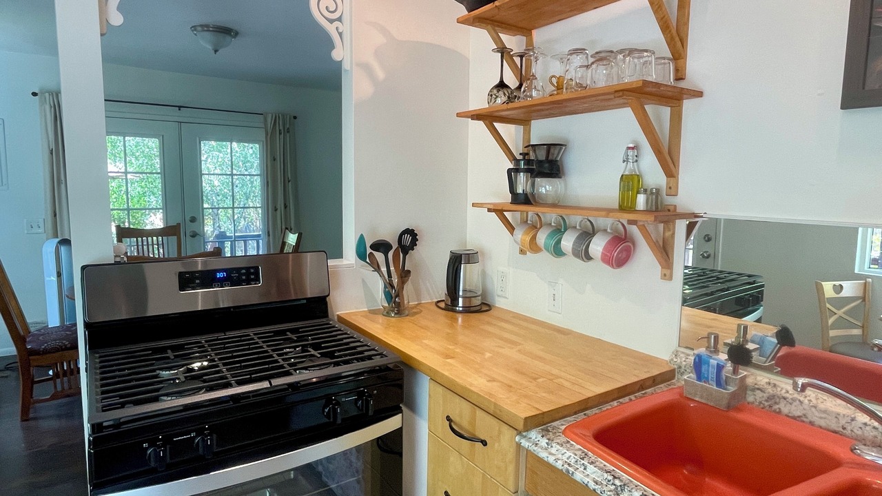 Photo of Kitchen in Hyampom