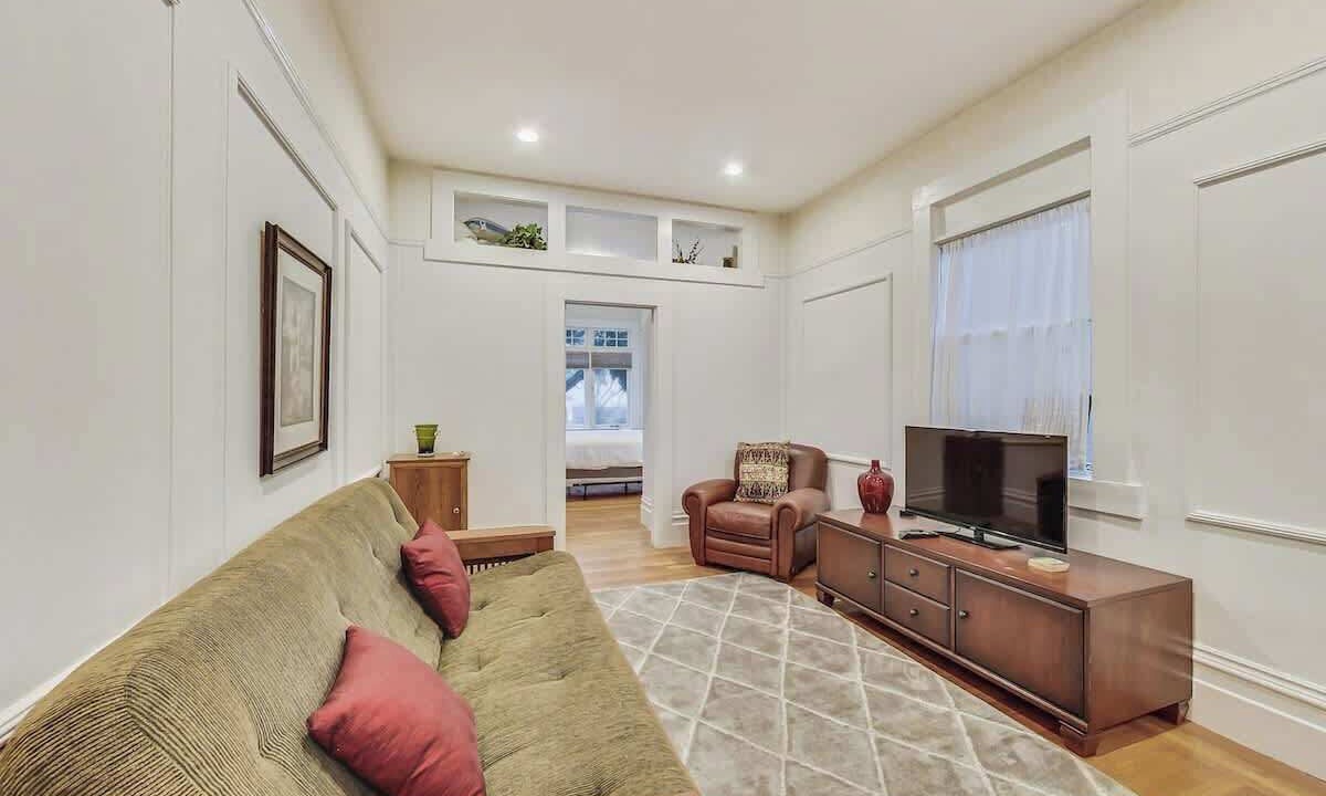 Photo of Bedroom in Pacific Heights