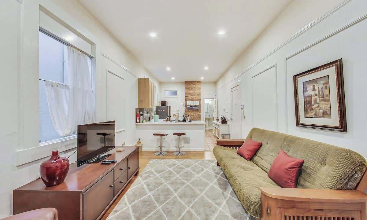 Photo of Bedroom in Pacific Heights