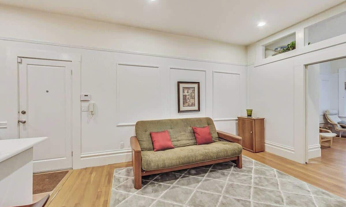 Photo of Livingroom in Pacific Heights