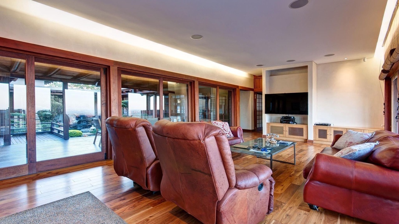 Photo of Livingroom in Northcliff