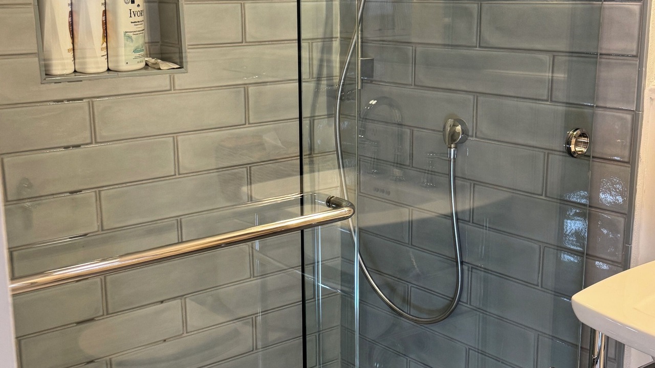 Photo of Bathroom in The Willows