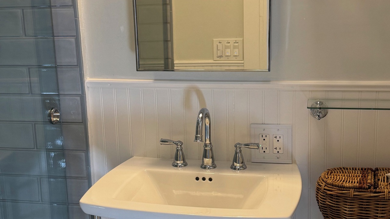 Photo of Bathroom in The Willows