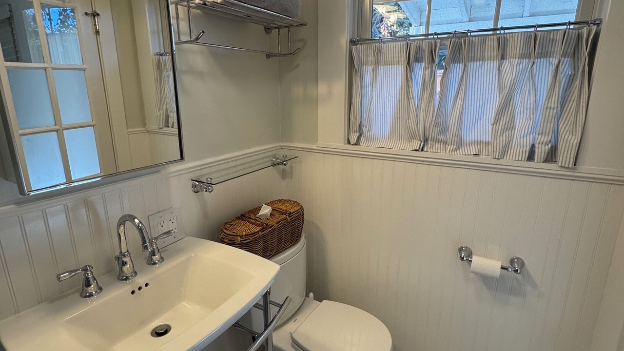 Photo of Bathroom in The Willows
