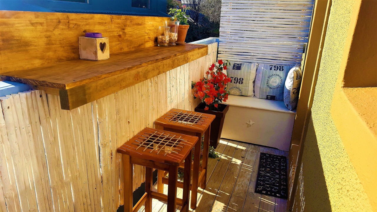 Photo of Patio Balcony in West Beach