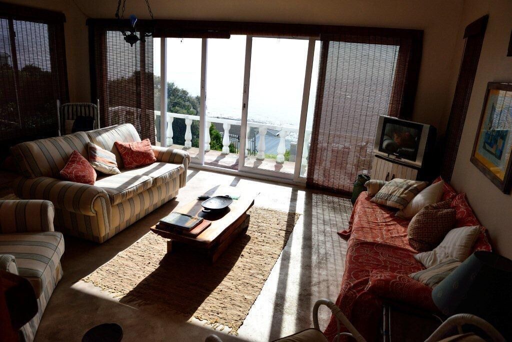 Photo of Livingroom in Simon's Town