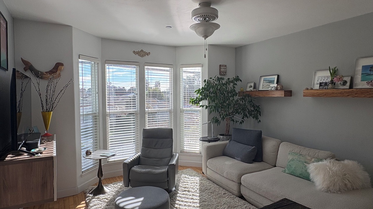 Photo of Livingroom in Seabright