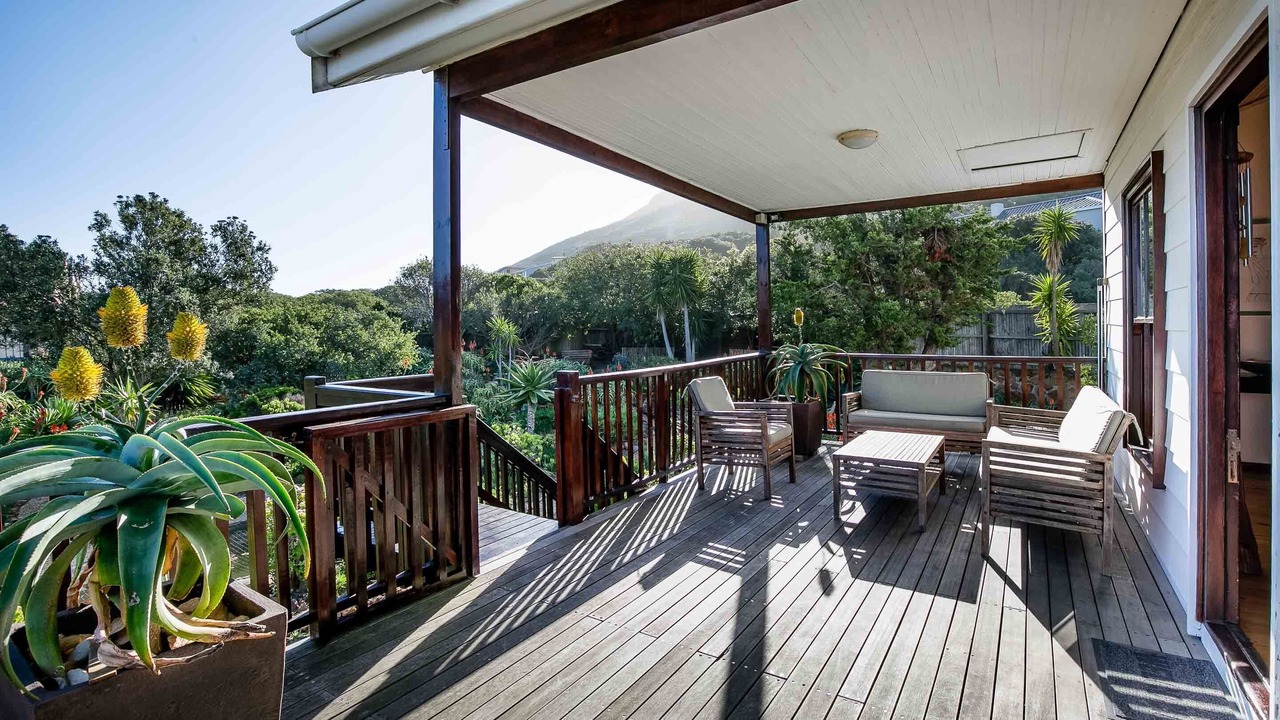 Photo of Patio Balcony in Noordhoek