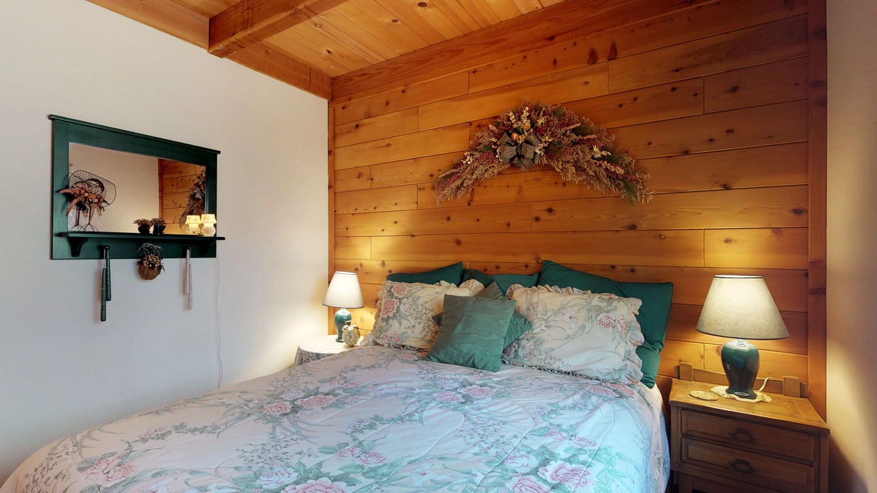 Photo of Bedroom in Arnold