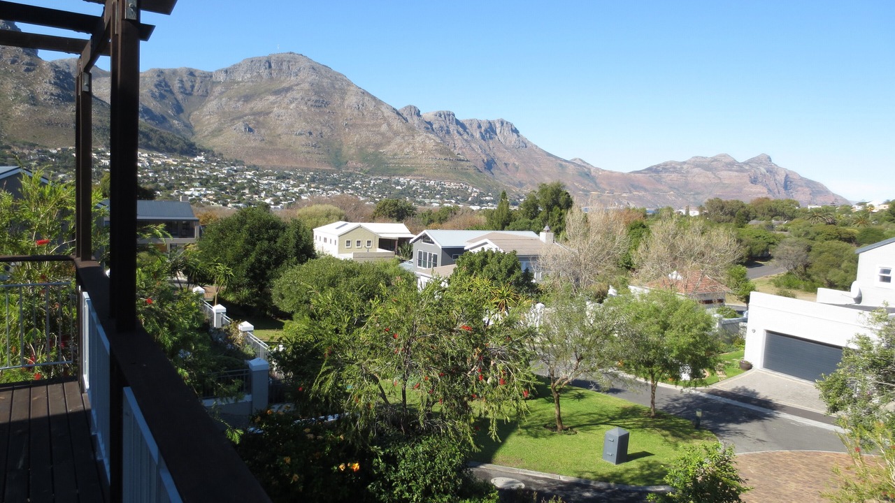 Photo of Patio Balcony in Helgarda Estate