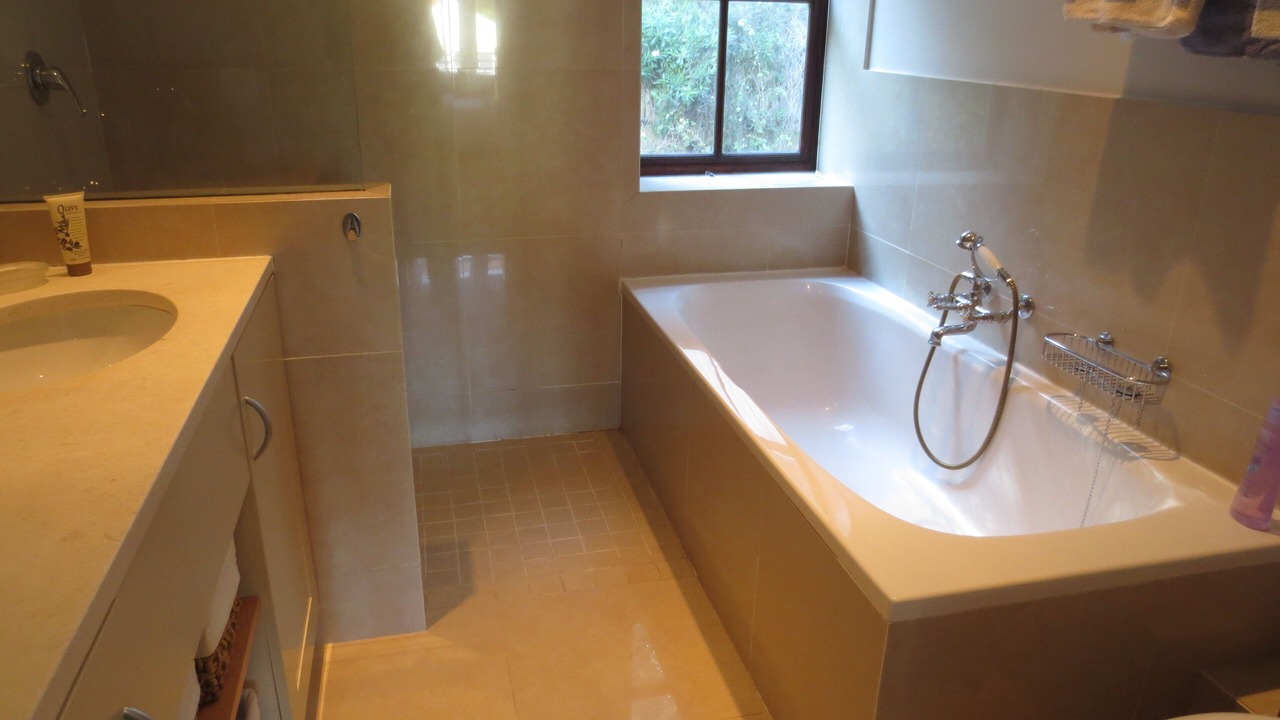 Photo of Bathroom in Helgarda Estate
