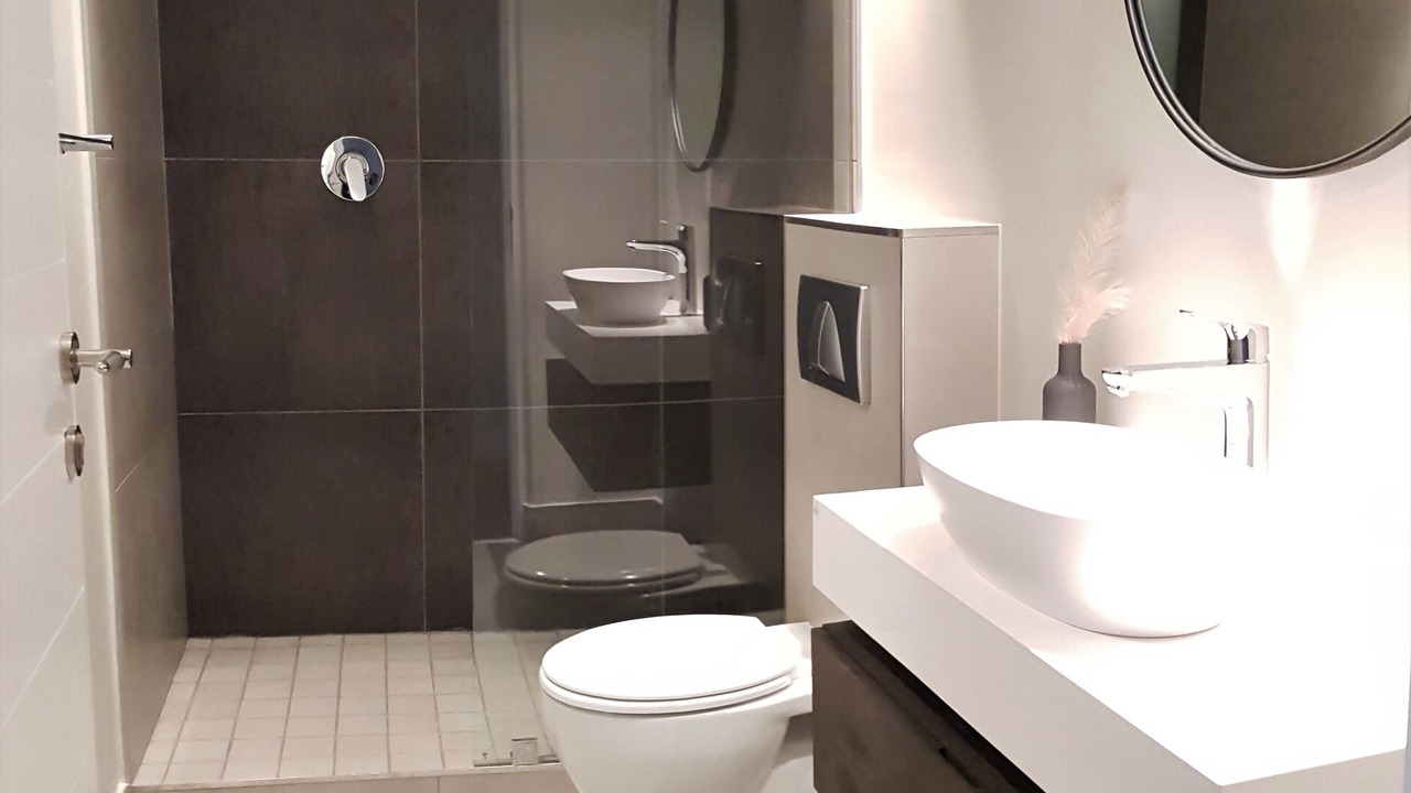 Photo of Bathroom in Cape Town City Centre