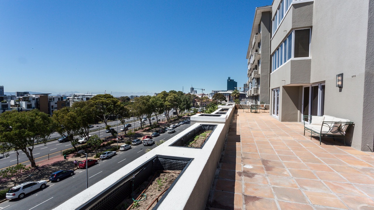 Photo of Patio Balcony in Victoria and Alfred Waterfront