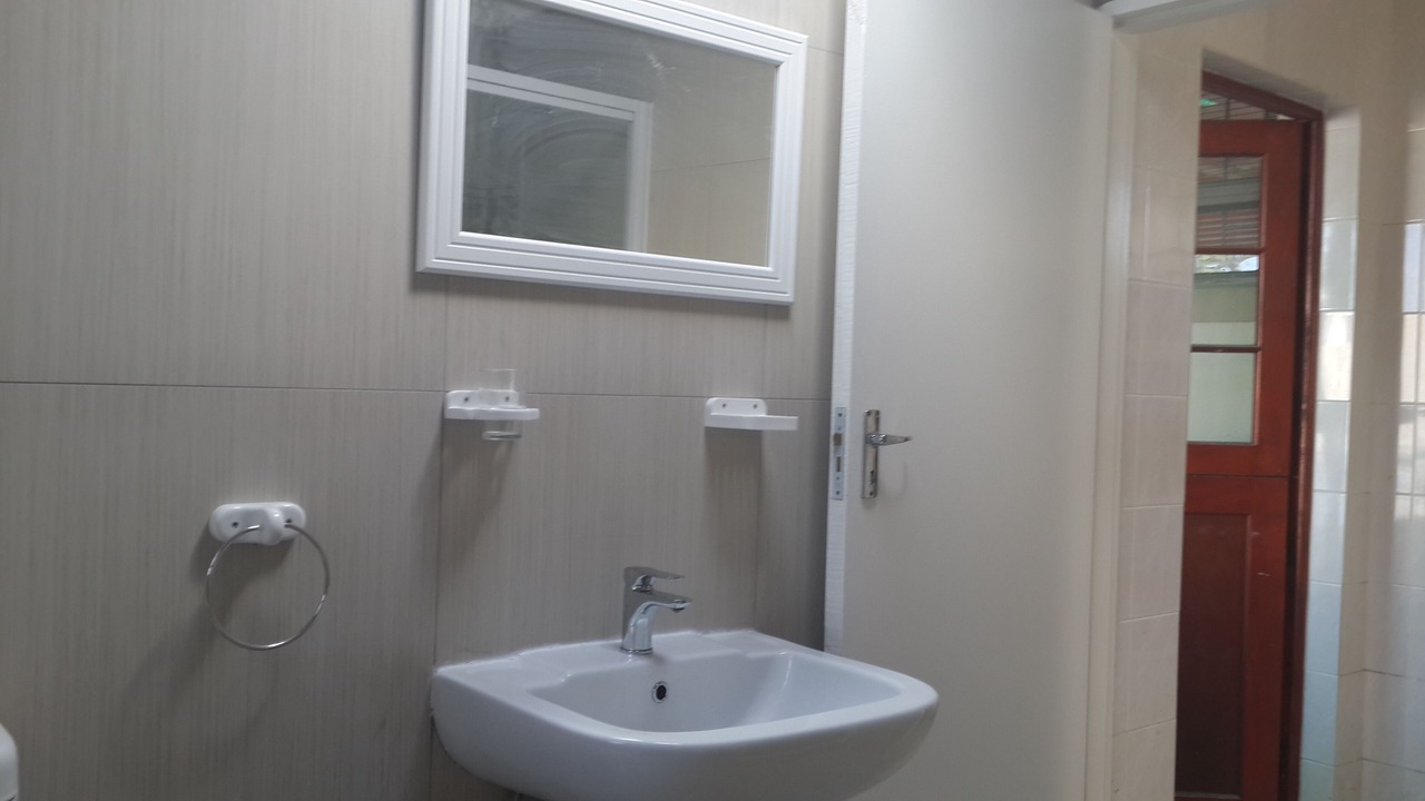Photo of Bathroom in Lansdowne