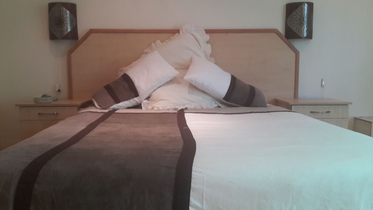 Photo of Bedroom in Lansdowne