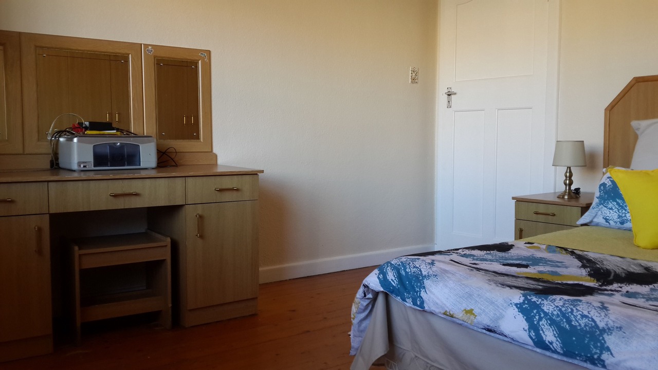 Photo of Bedroom in Lansdowne
