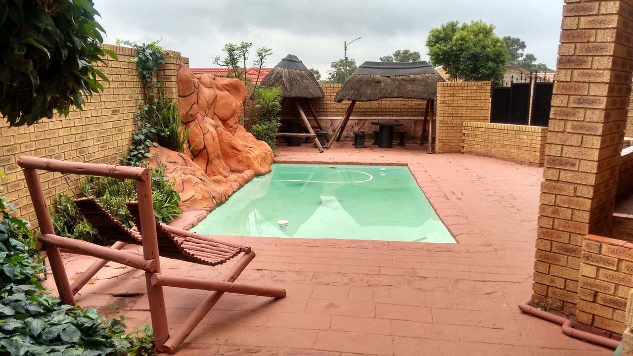 Photo of Outdoor in Daveyton