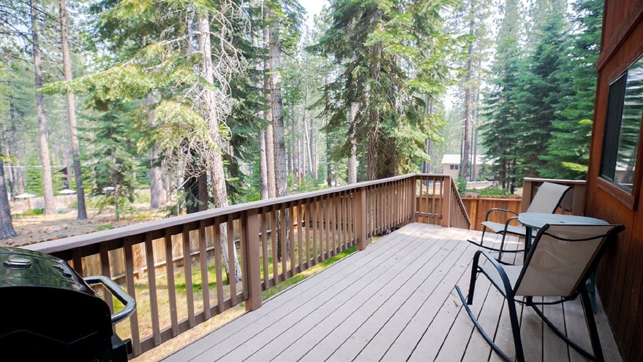Photo of Outdoor in Pioneer Trail