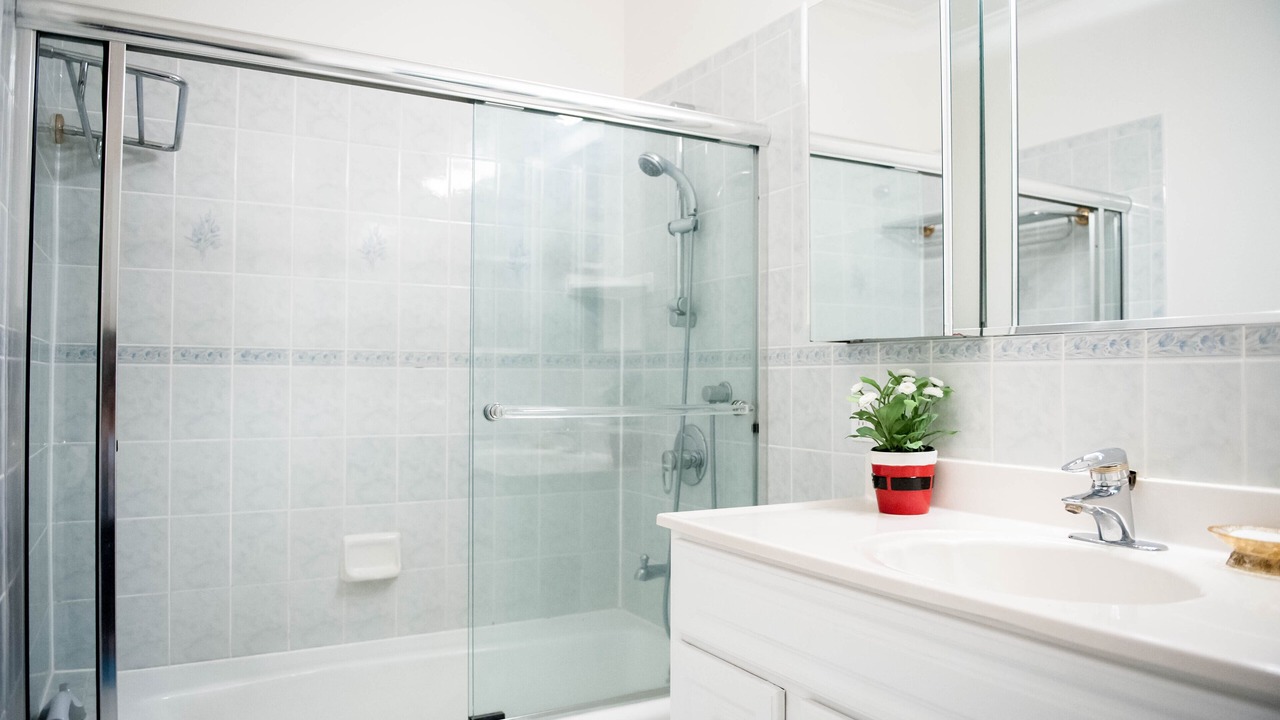 Photo of Bathroom in Outer Sunset