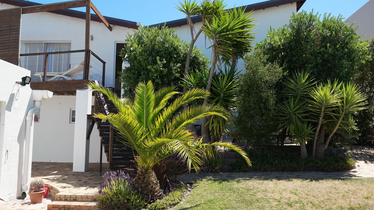 Photo of Outdoor in Bloubergstrand