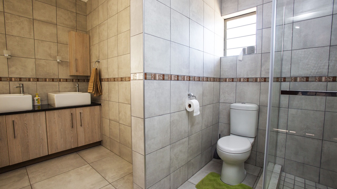 Photo of Bathroom in Greater Johannesburg Metropolitan Area